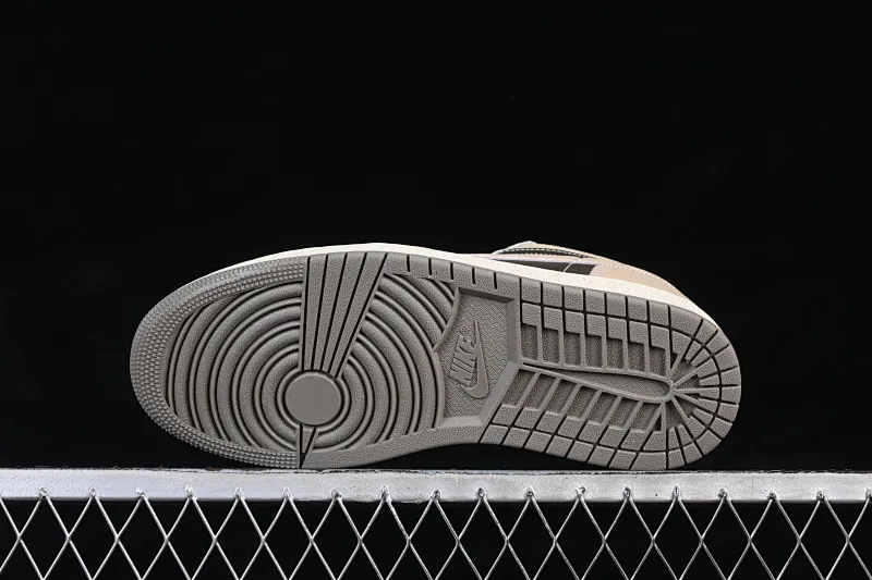 All categories Air Jordan Jordan series basketball shoes Air Jordan 1 Low Air Jordan 1 Low AJ1 Joe 1 black brown low-top cultural casual sneakers IB7011-001